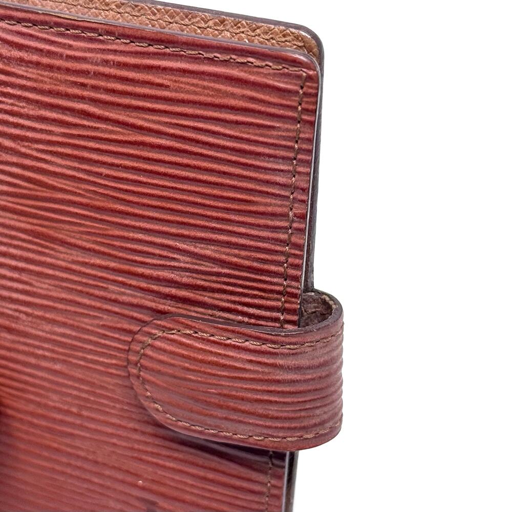 Louis Vuitton Epi Buckle Wallet - Picture 12 of 15